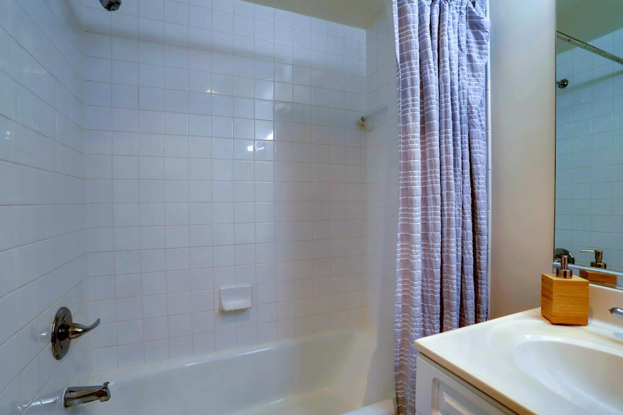 Fantastic 2 Bedroom Apartment With Gym At Arlington Dış mekan fotoğraf