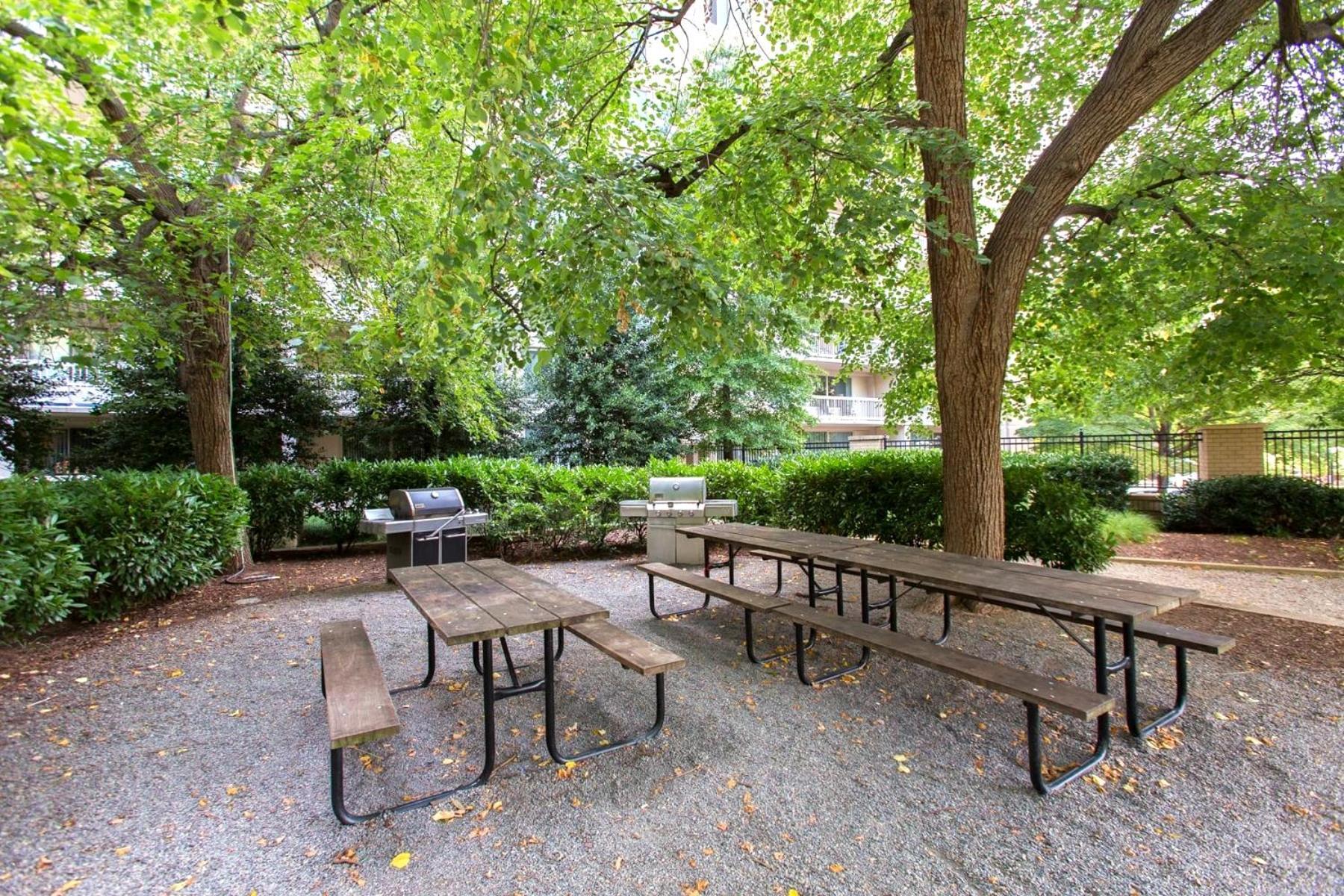 Fantastic 2 Bedroom Apartment With Gym At Arlington Dış mekan fotoğraf